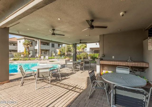 image of 7401 W Arrowhead Clubhouse Dr, Glendale, AZ 85308