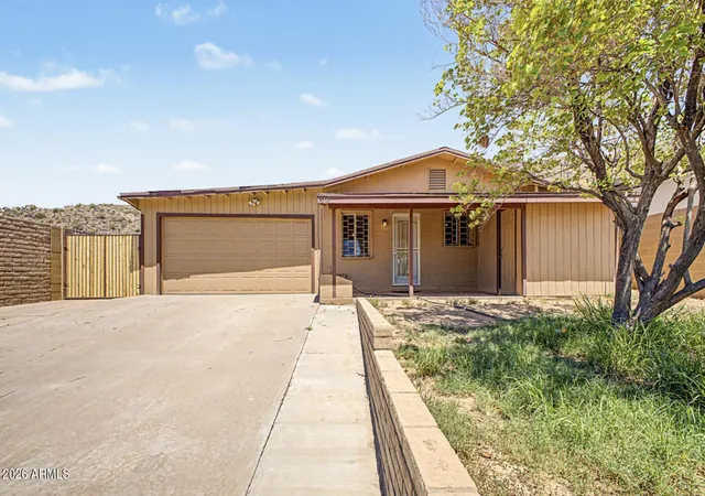 Photo 3 of Single family home for sale at 1516 W Shangri La Rd, Phoenix, AZ 85029 | MLS# 7069073 | Listing updated on 2026-09-11