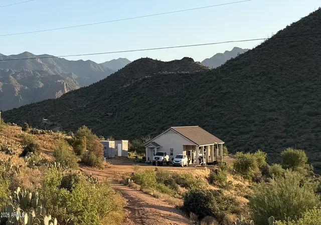 Photo 1 of Single family home for sale at 15000 E Pickaway Trl, Mayer, AZ 86333 | MLS# 7061890 | Listing updated on 2026-08-11