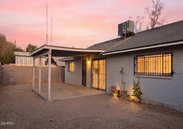 27th image of 6738 W Denton Ln, Glendale, AZ 85303 | MLS# 7061947