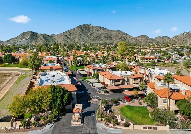 2nd image of 10410 N Cave Creek Rd, Phoenix, AZ 85020