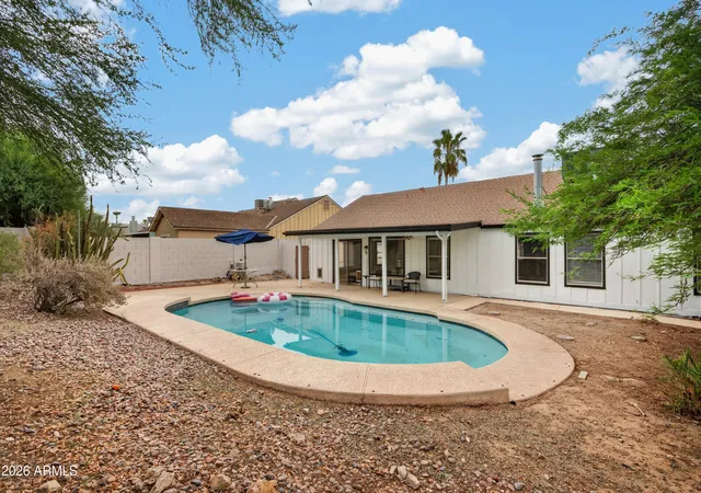 31st image of 10002 S 47th Pl, Phoenix, AZ 85044 | MLS# 7061991