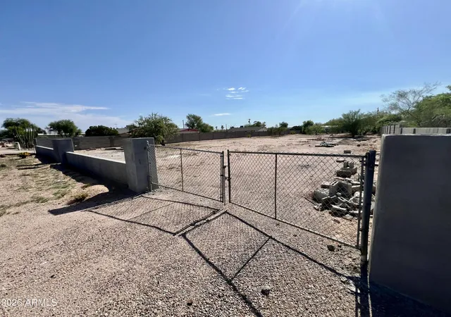 2nd image of 412 N Ironwood Dr #17, Apache Junction, AZ 85120 | MLS# 7061980