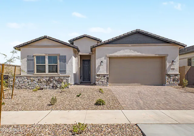 1st image of 810 W Longwood Dr, San Tan Valley, AZ 85140 | MLS# 7061978