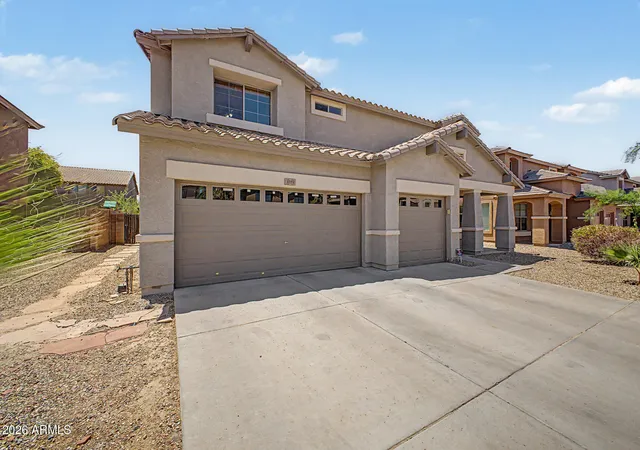 Photo 3 of Sale Pending at 3119 W Pleasant Ln, Phoenix, AZ 85041 | MLS# 7062167 | Listing updated on 2026-10-03