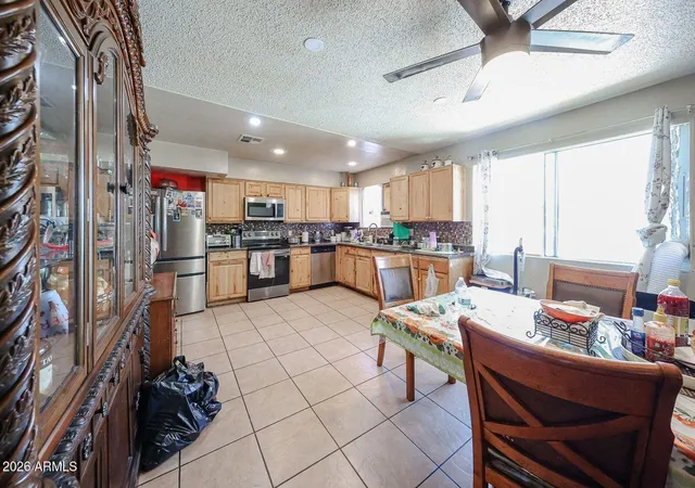 5th image of 6014 W Pinchot Ave, Phoenix, AZ 85033 | MLS# 7062036