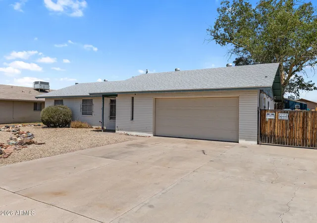 Photo 3 of Sale Pending at 3626 W Shangri La Rd, Phoenix, AZ 85029 | MLS# 7067848 | Listing updated on 2026-09-20