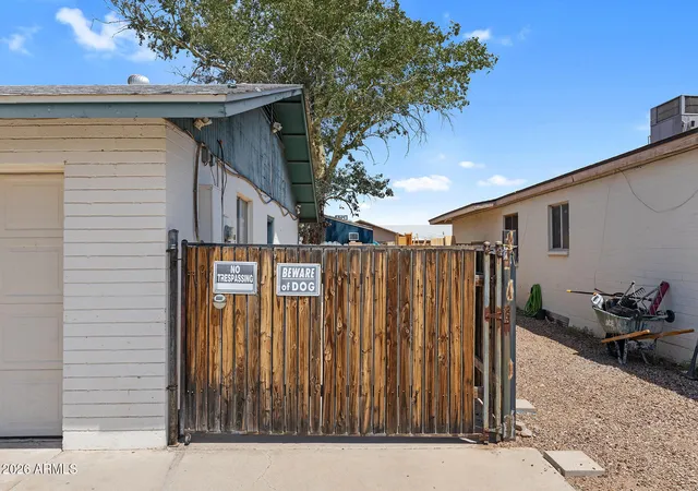 Photo 4 of Sale Pending at 3626 W Shangri La Rd, Phoenix, AZ 85029 | MLS# 7067848 | Listing updated on 2026-09-20