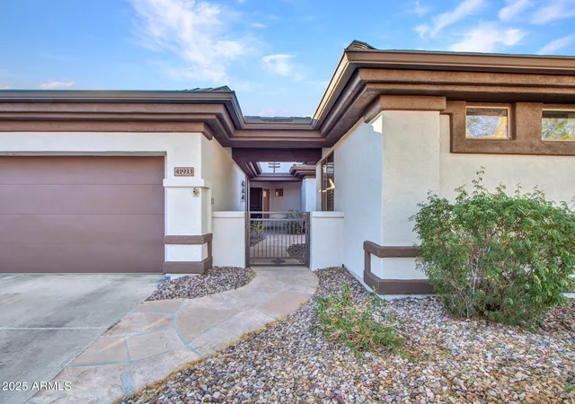 2nd image of 41933 N Crooked Stick Rd, Anthem, AZ 85086 | MLS# 7064477