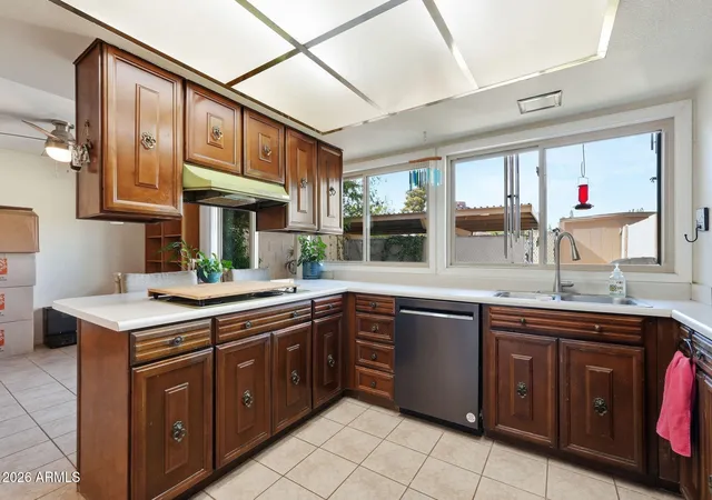 Photo 3 of Townhouse for sale at 1407 E Malibu Dr, Tempe, AZ 85282 | MLS# 7062110 | Listing updated on 2026-08-27