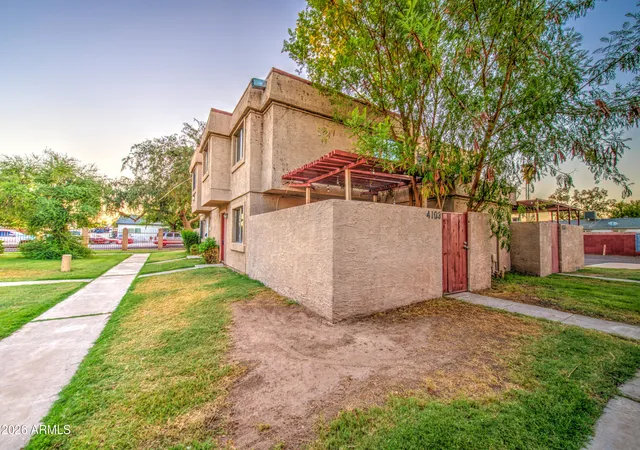 Photo 3 of Townhouse for sale at 4103 W Wonderview Rd, Phoenix, AZ 85019 | MLS# 7062297 | Listing updated on 2026-08-11