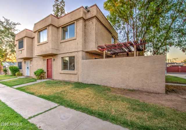 Photo 3 of Townhouse for sale at 4103 W Wonderview Rd, Phoenix, AZ 85019 | MLS# 7062297 | Listing updated on 2026-08-11