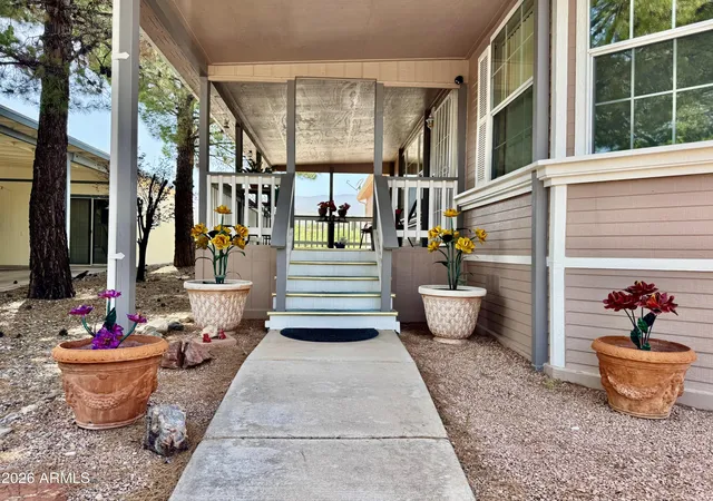 Photo 4 of Manufactured home for sale at 2050 W State Route 89a #93, Cottonwood, AZ 86326 | MLS# 7062719 | Listing updated on 2026-09-18