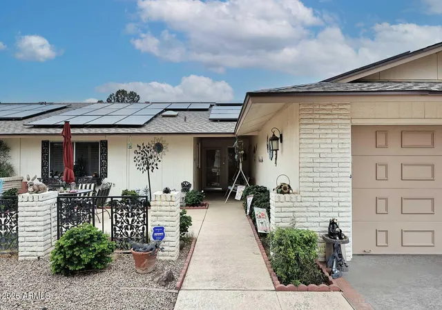 Photo 3 of Townhouse for sale at 19046 N Lakeforest Dr, Sun City, AZ 85373 | MLS# 7062127 | Listing updated on 2026-09-15
