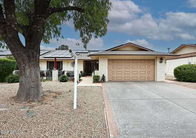 Photo 3 of Townhouse for sale at 19046 N Lakeforest Dr, Sun City, AZ 85373 | MLS# 7062127 | Listing updated on 2026-09-15