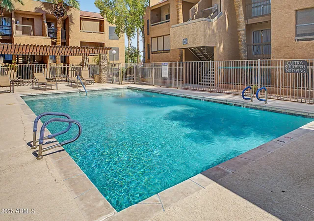 2nd image of 2625 E Indian School Rd, Phoenix, AZ 85016