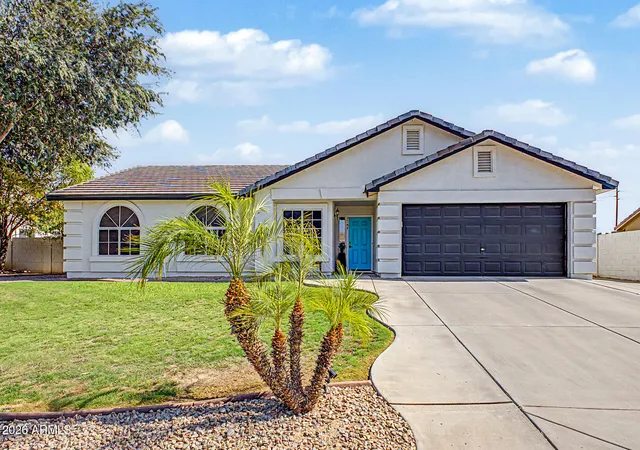 Photo 2 of Single family home for sale at 3749 E Thornton Ave, Gilbert, AZ 85297 | MLS# 7062476 | Listing updated on 2026-10-08