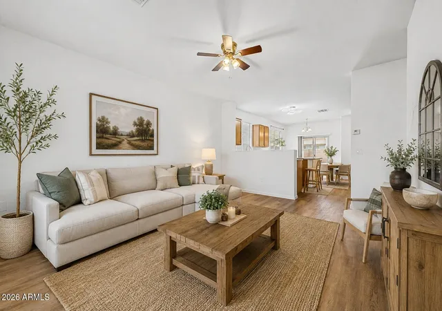 Photo 4 of Single family home for sale at 2422 S 73rd Lane, Phoenix, AZ 85043 | MLS# 7062572 | Listing updated on 2026-09-20