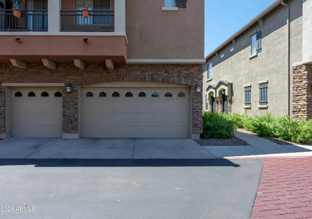Photo 2 of Townhouse for sale at 1350 S Greenfield Rd #1157, Mesa, AZ 85206 | MLS# 7062428 | Listing updated on 2026-09-03