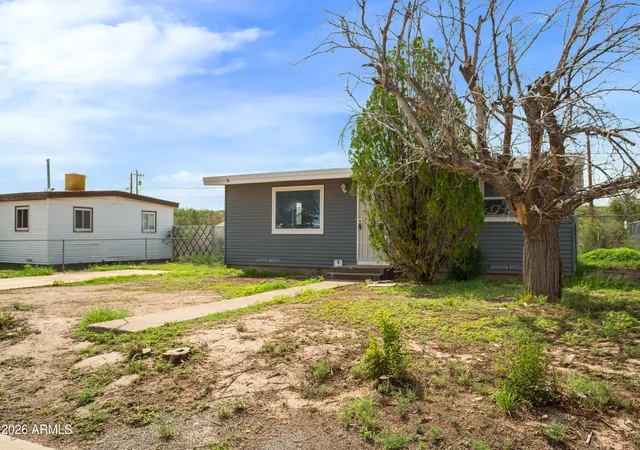 Photo 2 of Single family home for sale at 106 E Apache St, Huachuca City, AZ 85616 | MLS# 7064137 | Listing updated on 2026-09-12