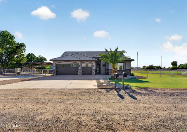 Photo 3 of Sale Pending at 13812 S 154th Place, Gilbert, AZ 85296 | MLS# 7062257 | Listing updated on 2026-09-15