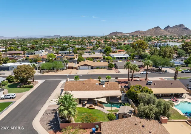 33rd image of 611 E Canterbury Ln, Phoenix, AZ 85022 | MLS# 7064194