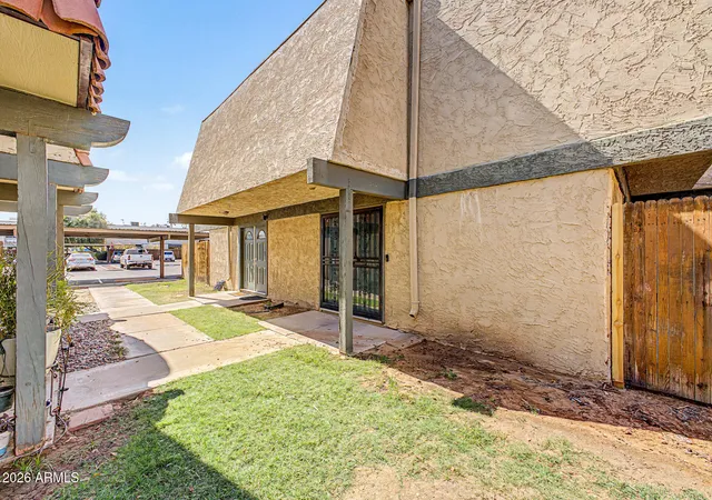 2nd image of 6060 W Golden Ln, Glendale, AZ 85302 | MLS# 7062783