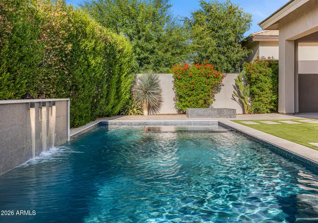 1st image of 5534 E Alan Ln, Paradise Valley, AZ 85253 | MLS# 7062335