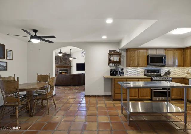 3rd image of 1546 E Flower Cir, Mesa, AZ 85204 | MLS# 7068065