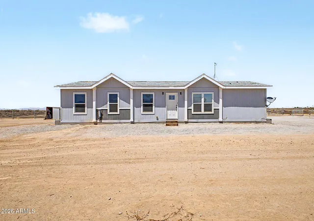 Photo 2 of Manufactured home for sale at 2012 S 380th Drive, Tonopah, AZ 85354 | MLS# 7063215 | Listing updated on 2026-08-28