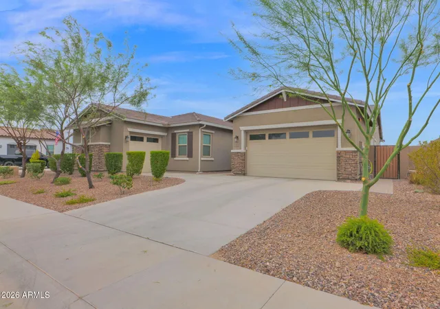 Photo 3 of Single family home for sale at 12639 W Oyer Ln, Peoria, AZ 85383 | MLS# 7063647 | Listing updated on 2026-10-01