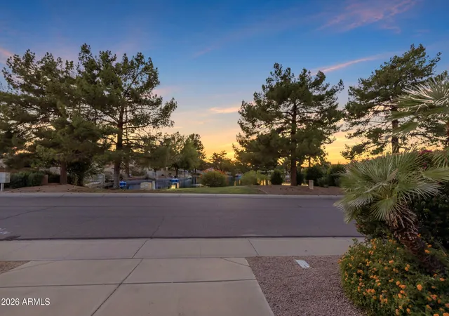 2nd image of 1517 S Ash Dr, Chandler, AZ 85286 | MLS# 7062527
