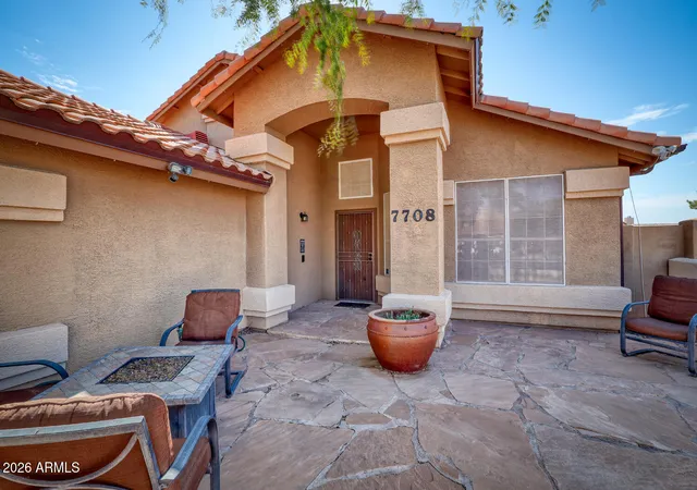 Photo 3 of Single family home for sale at 7708 W Crocus Dr, Peoria, AZ 85381 | MLS# 7062613 | Listing updated on 2026-09-04