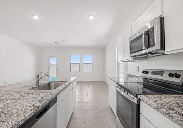 4th image of 10214 W Devonshire Ave, Phoenix, AZ 85037 | MLS# 7062429