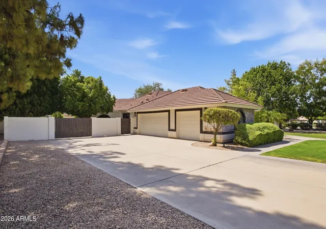 Photo 3 of Single family home for sale at 4451 E Desert Ln, Gilbert, AZ 85234 | MLS# 7062821 | Listing updated on 2026-08-27