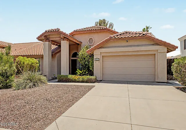 Photo 2 of Single family home for sale at 1933 E Buena Vista Dr, Tempe, AZ 85284 | MLS# 7065139 | Listing updated on 2026-08-31