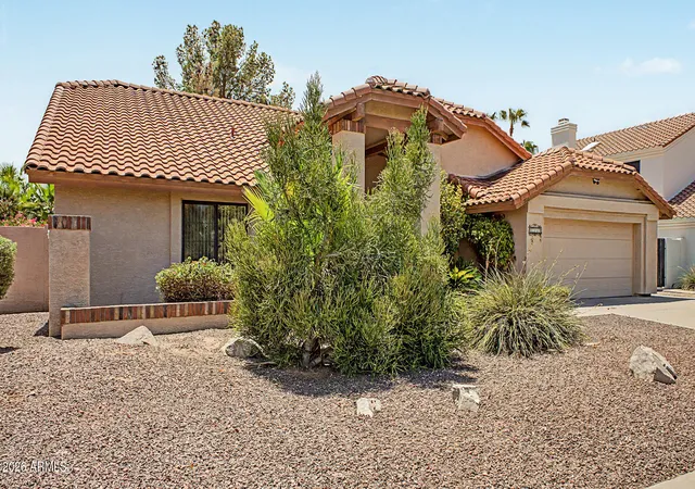Photo 3 of Single family home for sale at 1933 E Buena Vista Dr, Tempe, AZ 85284 | MLS# 7065139 | Listing updated on 2026-08-31
