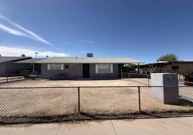 1st image of 127 W Caldwell St, Phoenix, AZ 85041 | MLS# 7062508