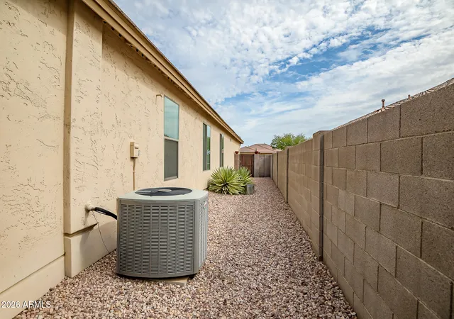 27th image of 2945 W Goldmine Mountain Dr, San Tan Valley, AZ 85144 | MLS# 7067828