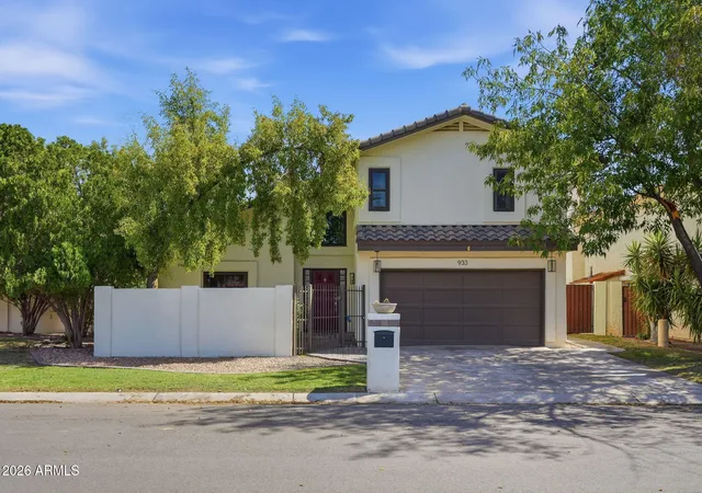 1st image of 933 E Leeward Ln, Tempe, AZ 85283 | MLS# 7063138