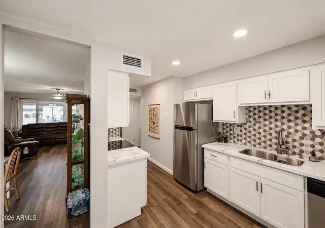 2nd image of 18621 N 104th Dr, Sun City, AZ 85373 | MLS# 7063279