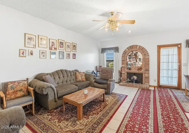 Photo 4 of Single family home for sale at 6420 W Evans Dr, Glendale, AZ 85306 | MLS# 7062868 | Listing updated on 2026-08-11
