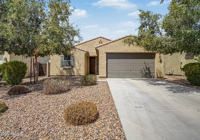 Photo 1 of Single family home for sale at 580 W Tallula Trl, San Tan Valley, AZ 85140 | MLS# 7073229 | Listing updated on 2026-09-10