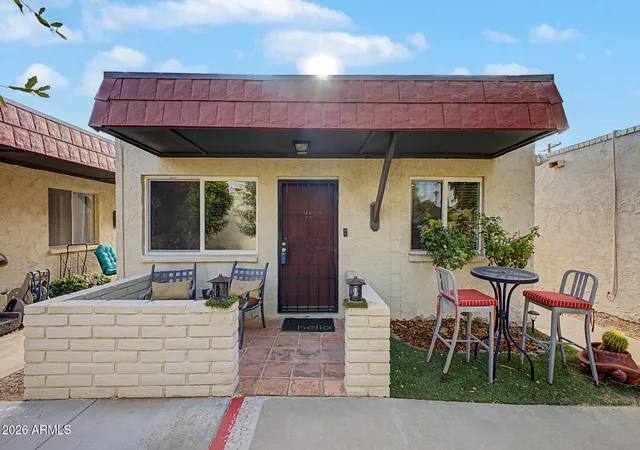 Photo 3 of Townhouse for sale at 3626 N 37th Street #11, Phoenix, AZ 85018 | MLS# 7063236 | Listing updated on 2026-10-01