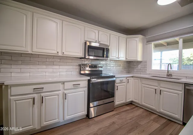 Photo 3 of Sale Pending at 2141 E Oxford Dr, Tempe, AZ 85283 | MLS# 7063709 | Listing updated on 2026-09-25