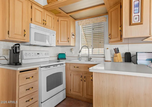 Photo 3 of Manufactured home for sale at 17200 W Bell Rd #812, Surprise, AZ 85374 | MLS# 7063247 | Listing updated on 2026-08-18
