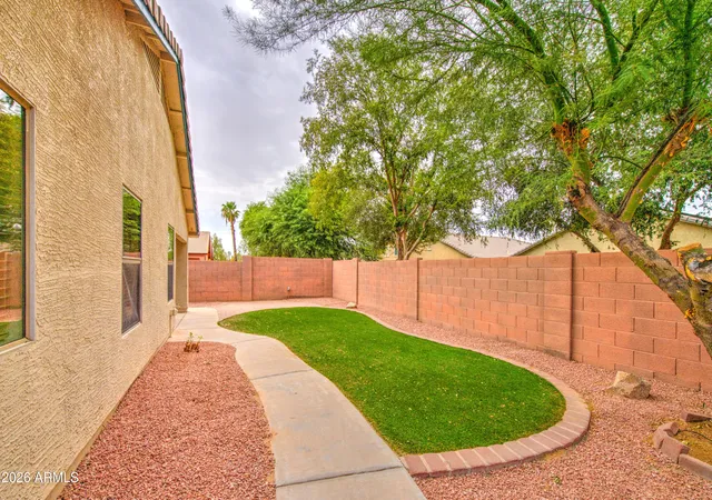36th image of 15668 W Saguaro Ln, Surprise, AZ 85374 | MLS# 7062777