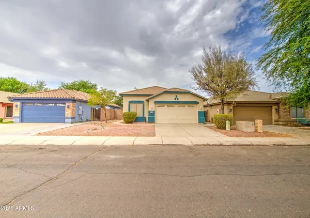 3rd image of 15668 W Saguaro Ln, Surprise, AZ 85374 | MLS# 7062777