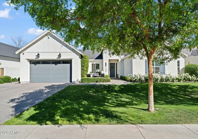 1st image of 8409 N Diller Grove Ln, Phoenix, AZ 85021 | MLS# 7062873