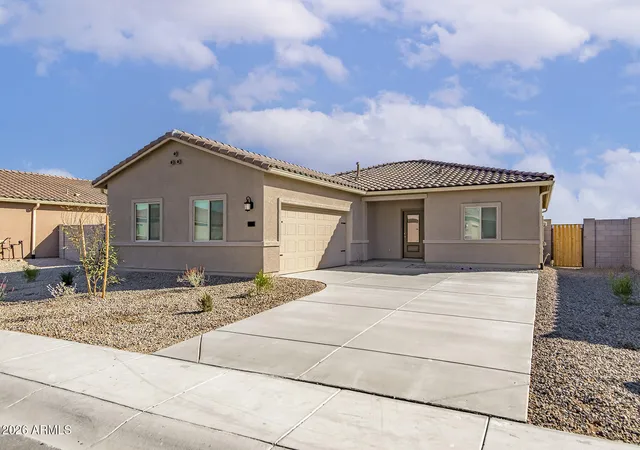 Photo 1 of Single family home for sale at 674 W Pintail Dr, Casa Grande, AZ 85122 | MLS# 7062766 | Listing updated on 2026-10-05